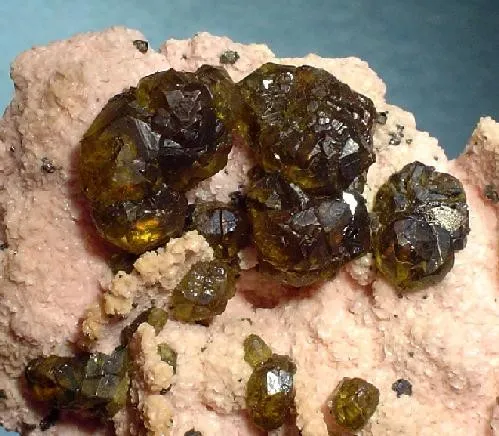 Sphalerite, Rhodochrosite - image 2