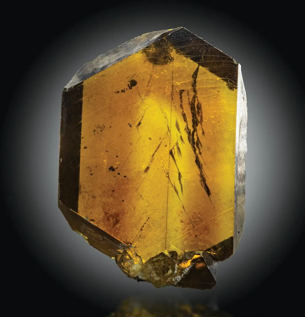 Sphalerite (Spinel twin) - image 1
