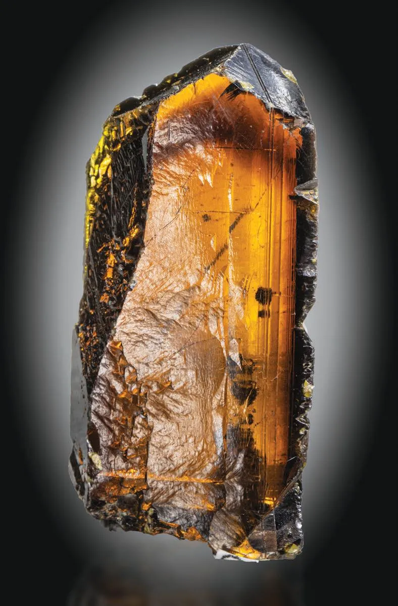 Sphalerite (Spinel twin) - image 1