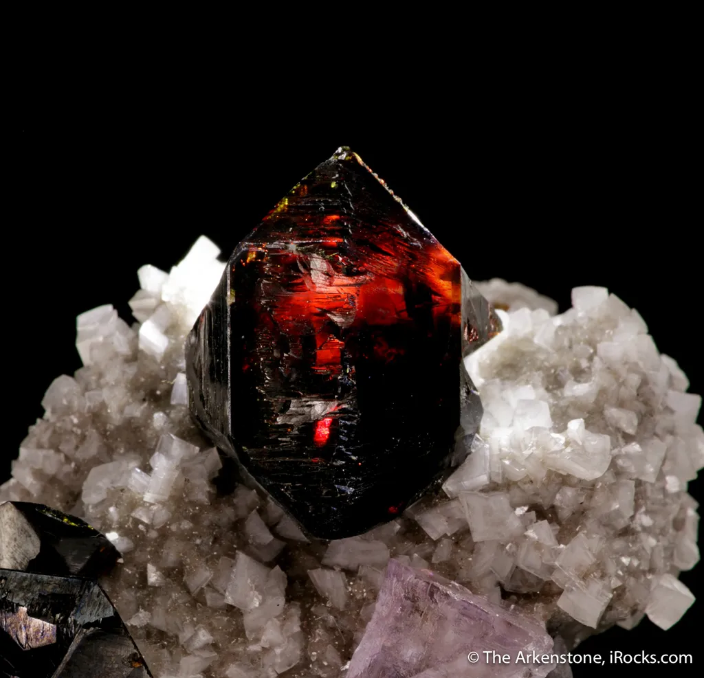 Sphalerite (twinned) and Fluorite - image 3