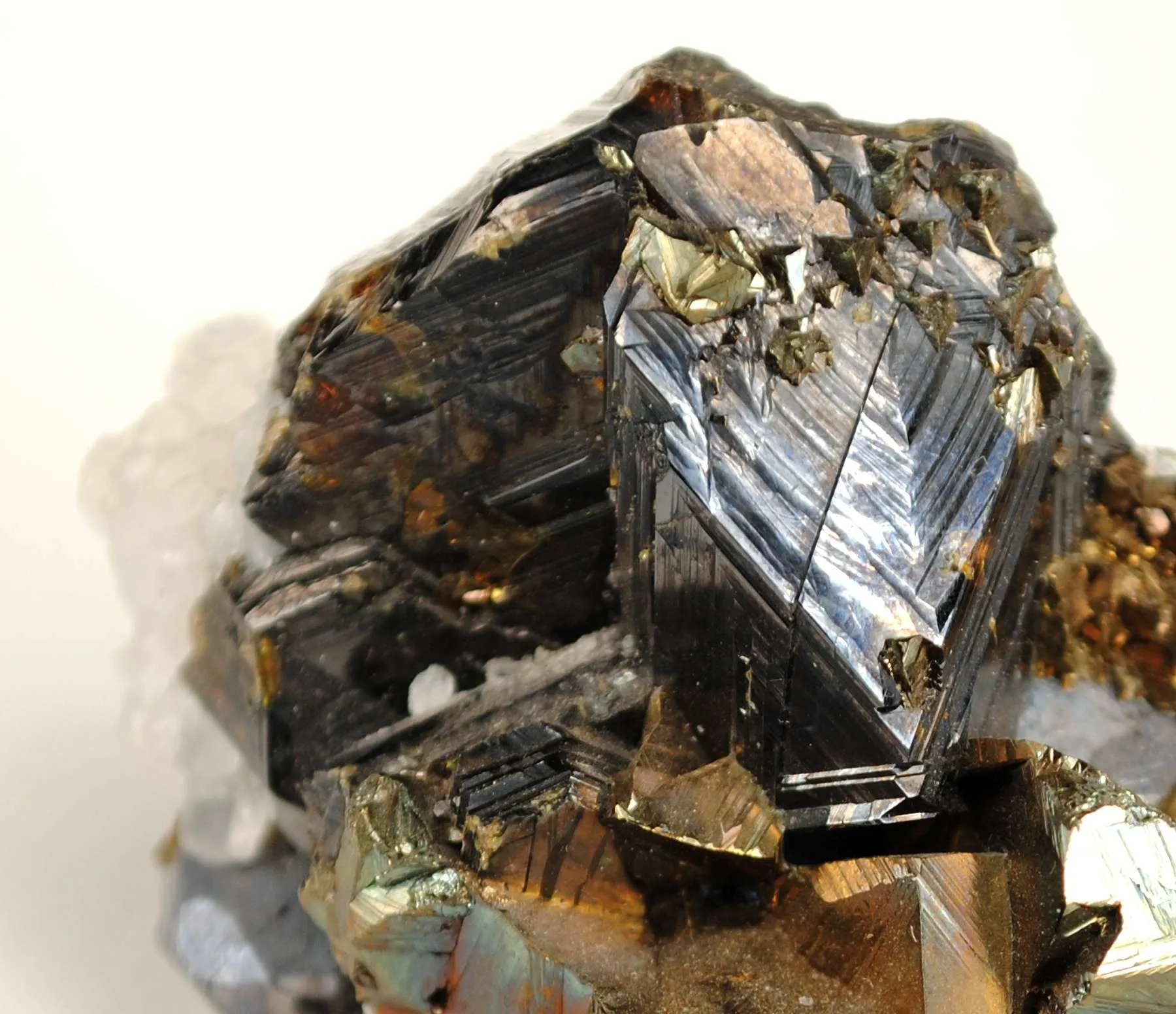 Sphalerite (Twinned) With Chalcopyrite - image 2