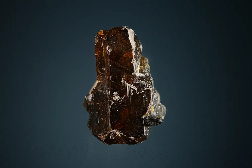 Sphalerite with Analcime - image 4