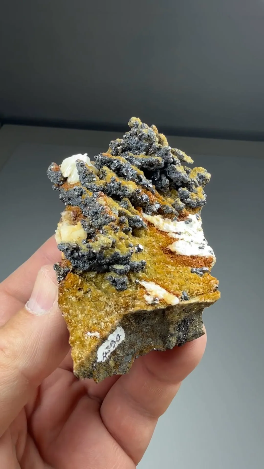 Sphalerite with Ankerite, Barite - image 2