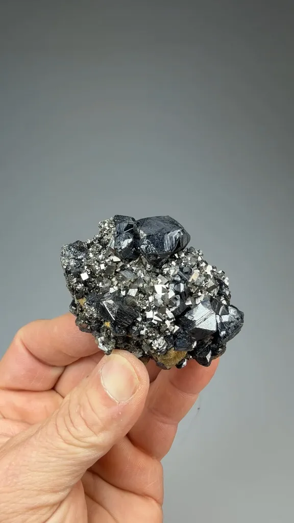 Sphalerite with Arsenopyrite image