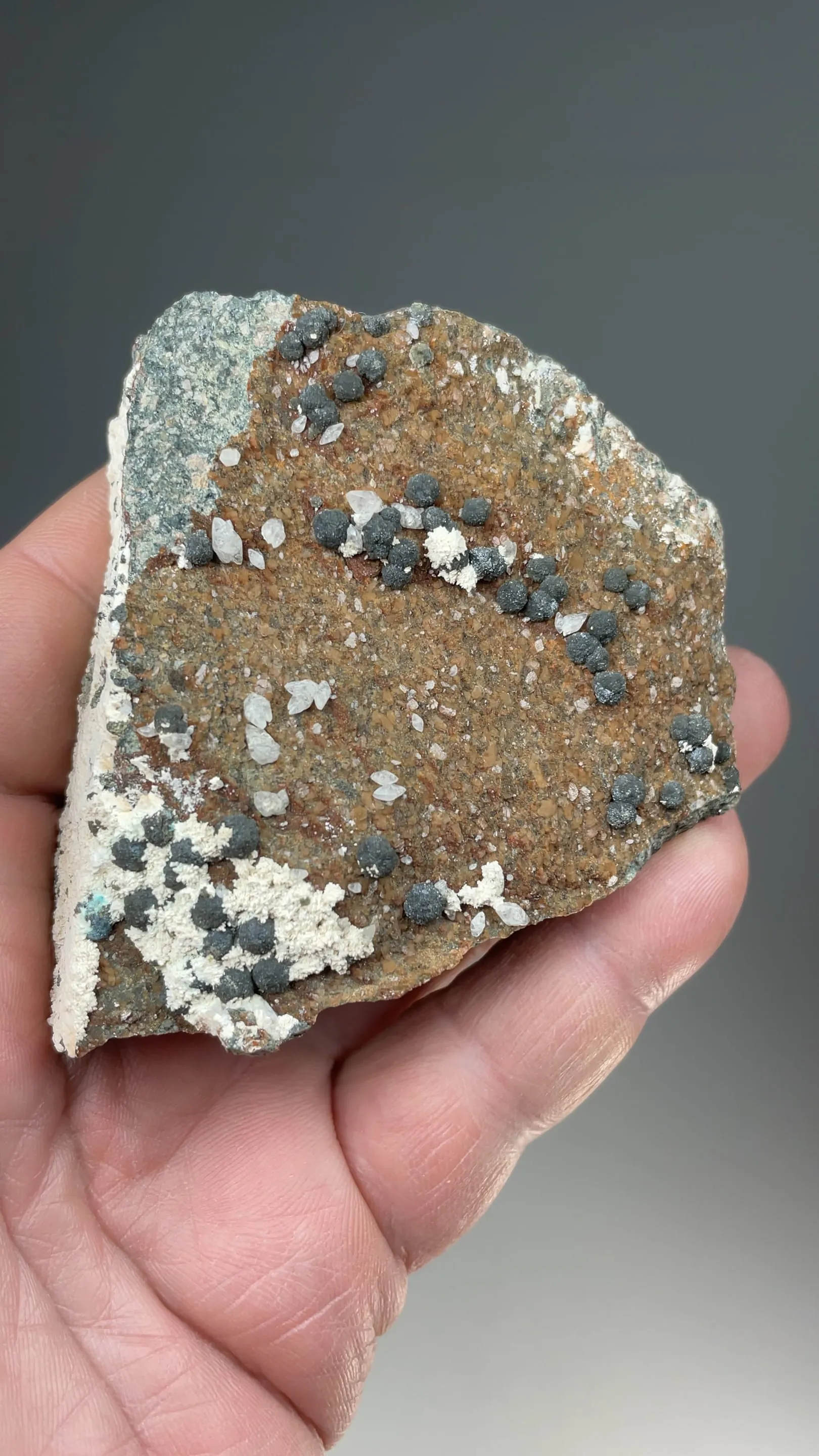 Sphalerite with Calcite - image 2