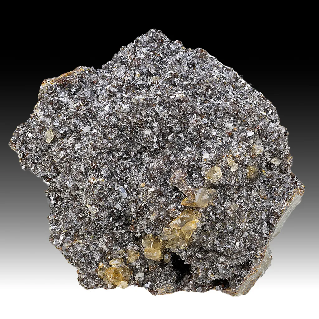 Sphalerite with Calcite image