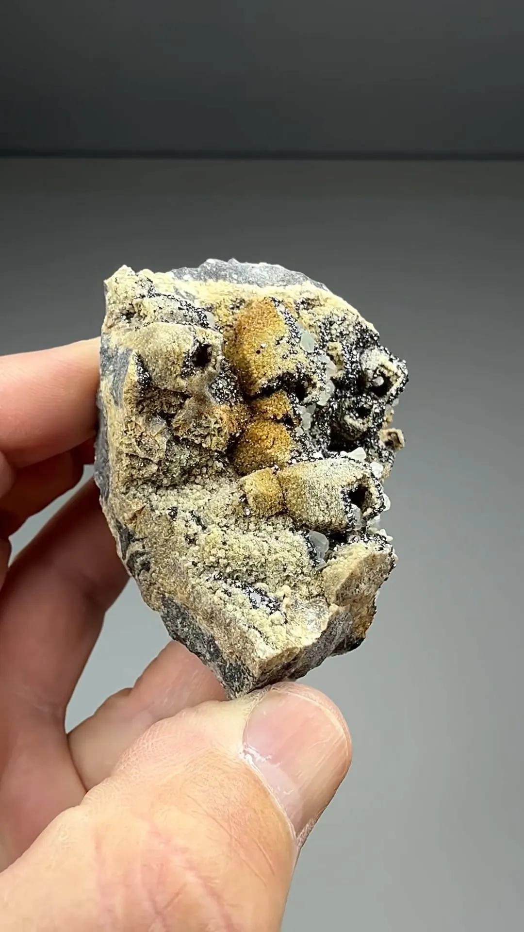 Sphalerite with Calcite, Ankerite - image 2