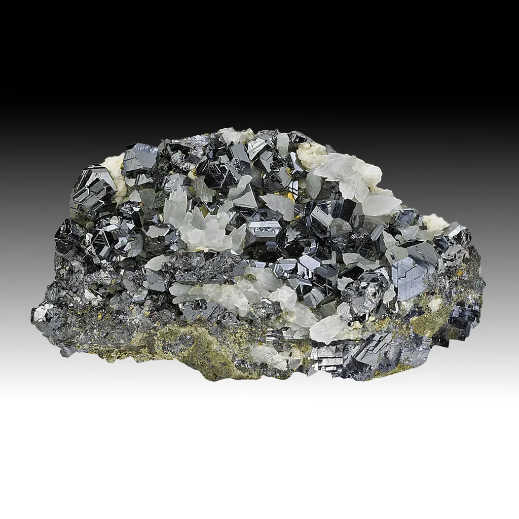 Sphalerite with Calcite image