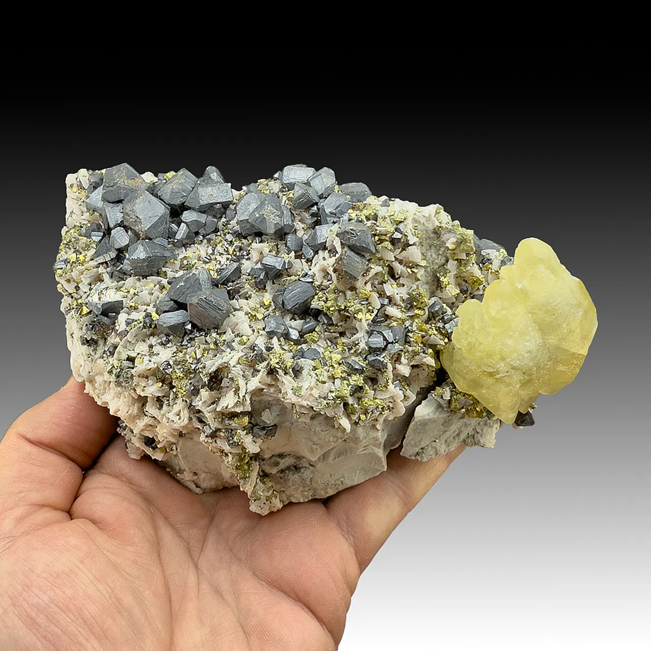 Sphalerite with Calcite, Chalcopyrite, Dolomite - image 1