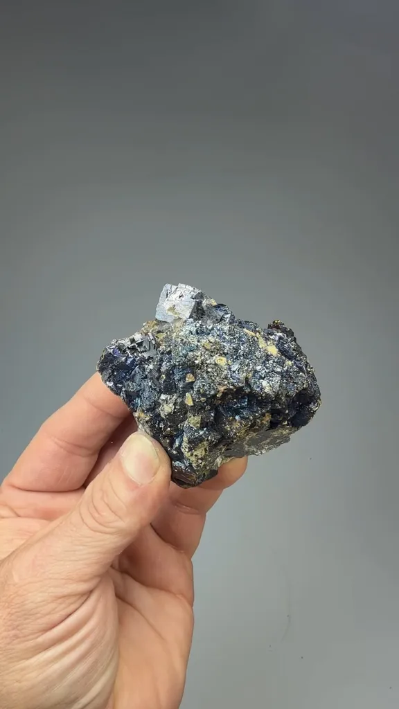 Sphalerite with Chalcopyrite image