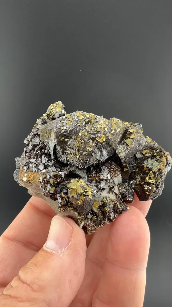 Sphalerite with Chalcopyrite image