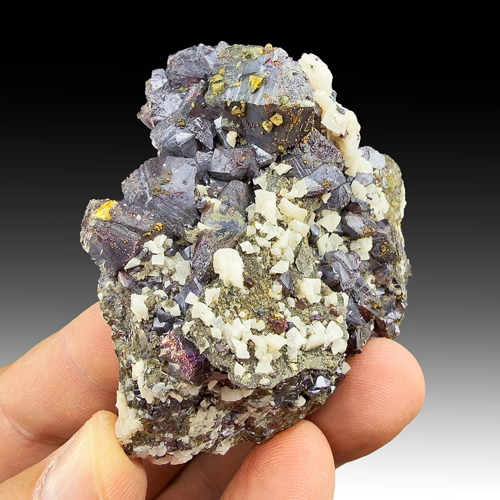 Sphalerite with Chalcopyrite, Dolomite image
