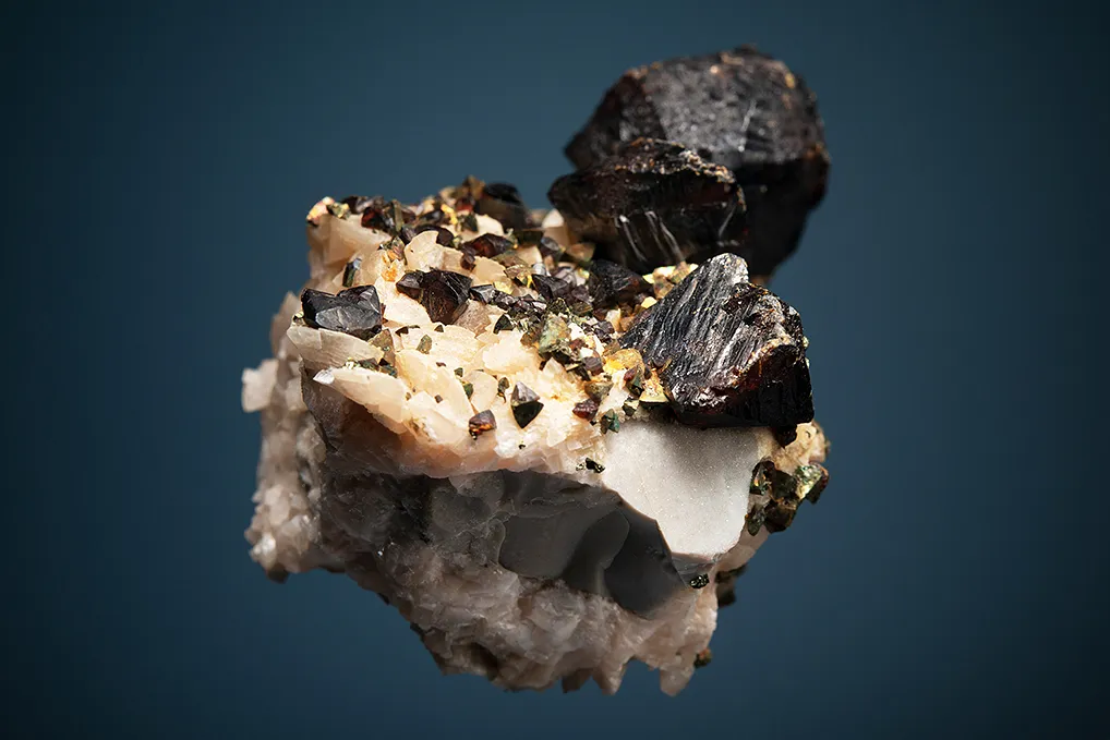 Sphalerite with Chalcopyrite on Dolomite - image 3