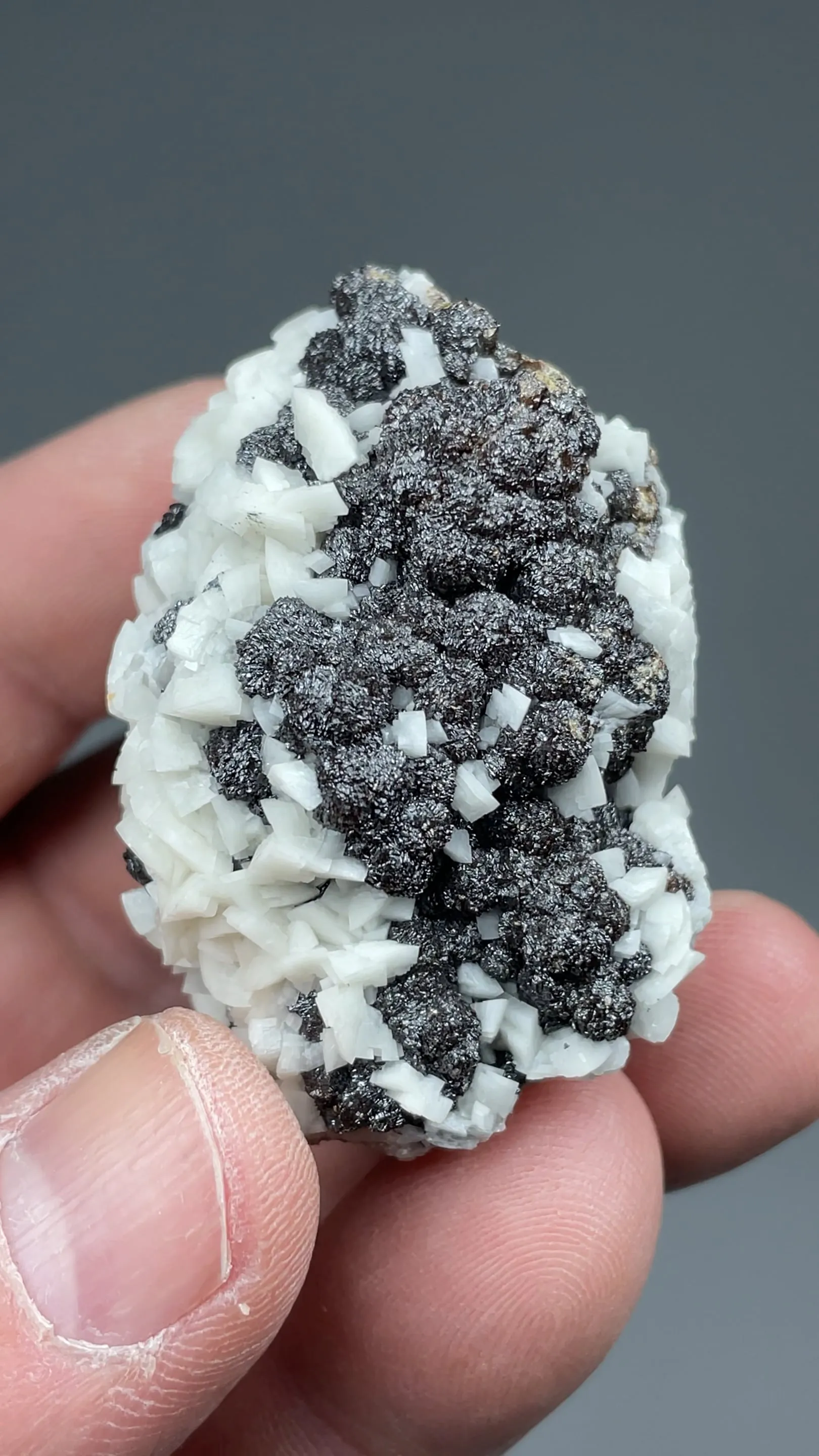 Sphalerite with Dolomite - image 2