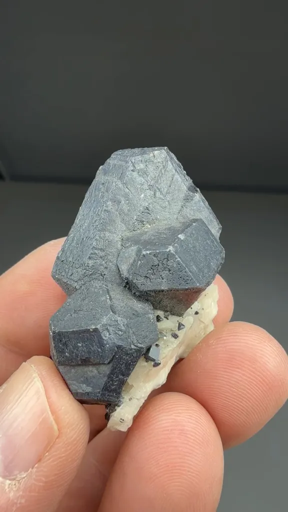 Sphalerite with Dolomite - image 2
