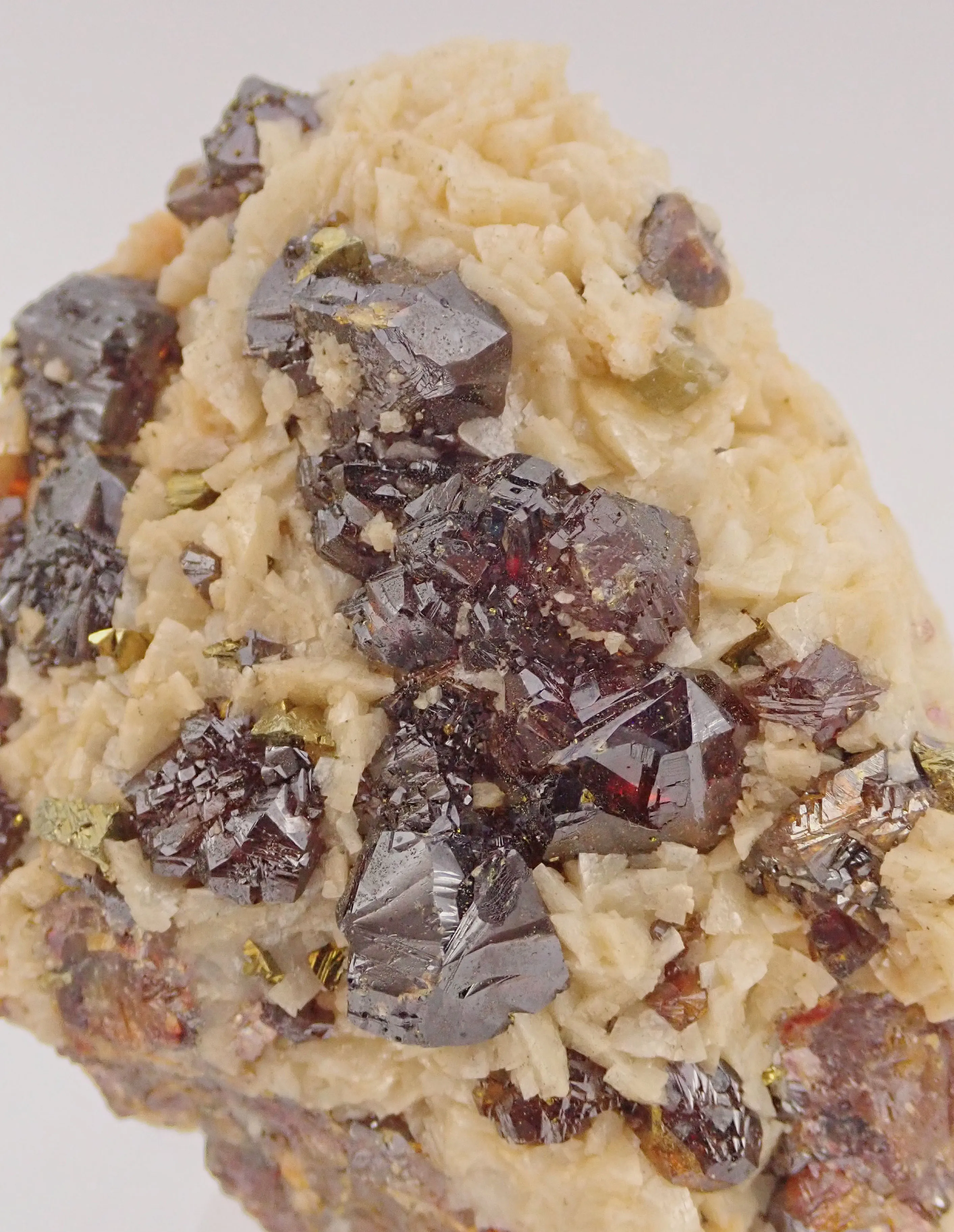 Sphalerite with Dolomite - image 4