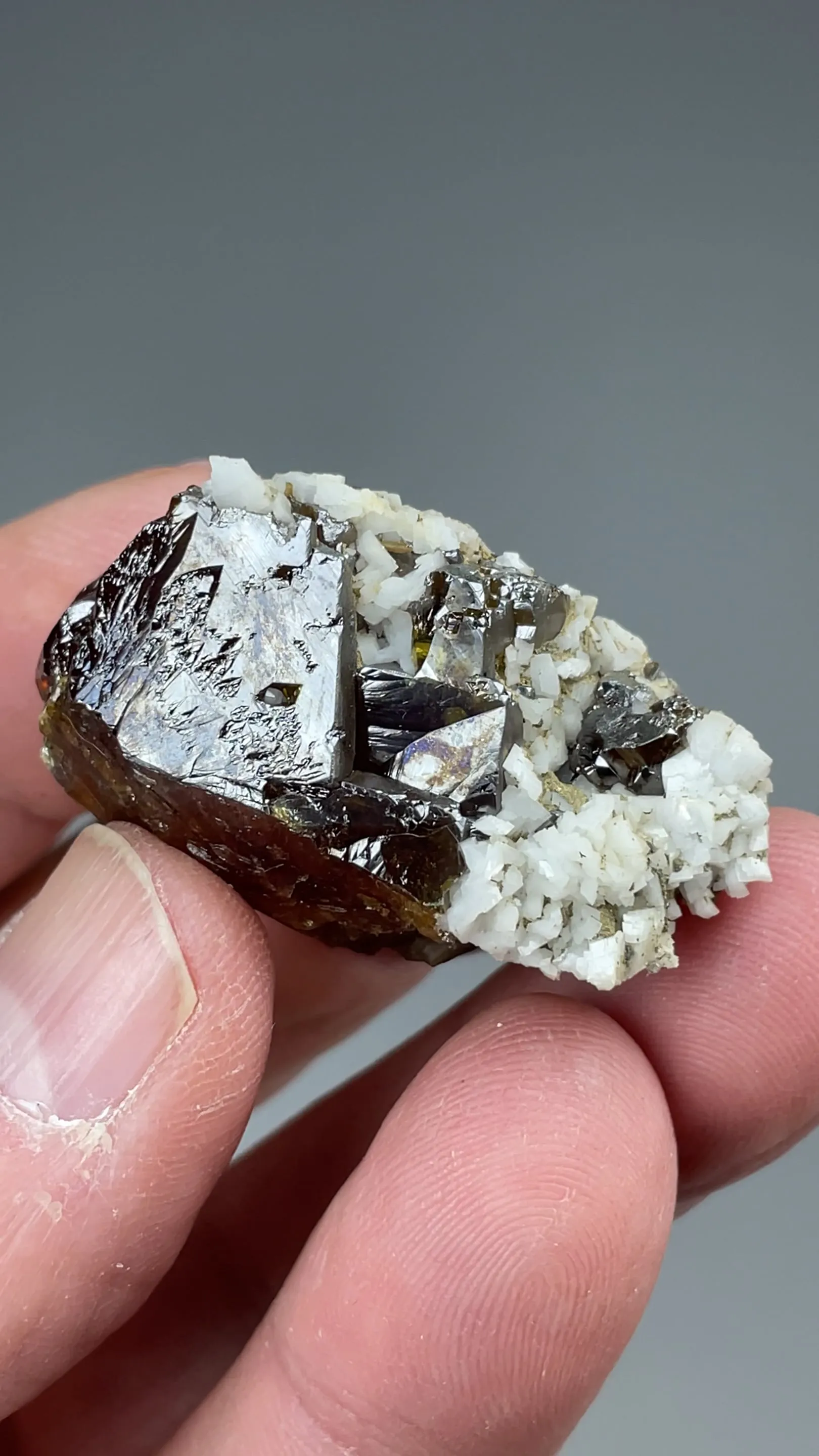Sphalerite with Dolomite - image 2