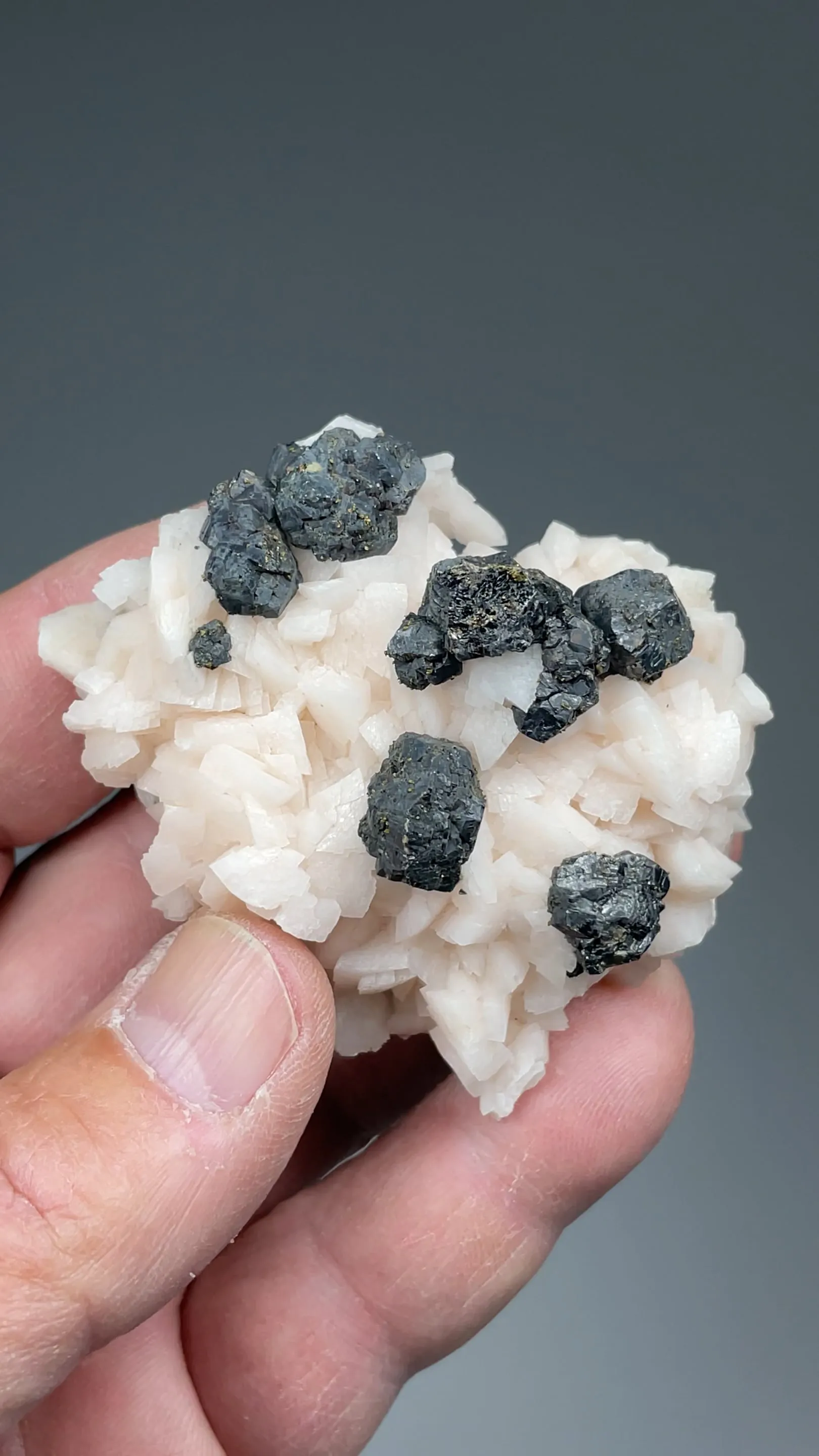 Sphalerite with Dolomite - image 2