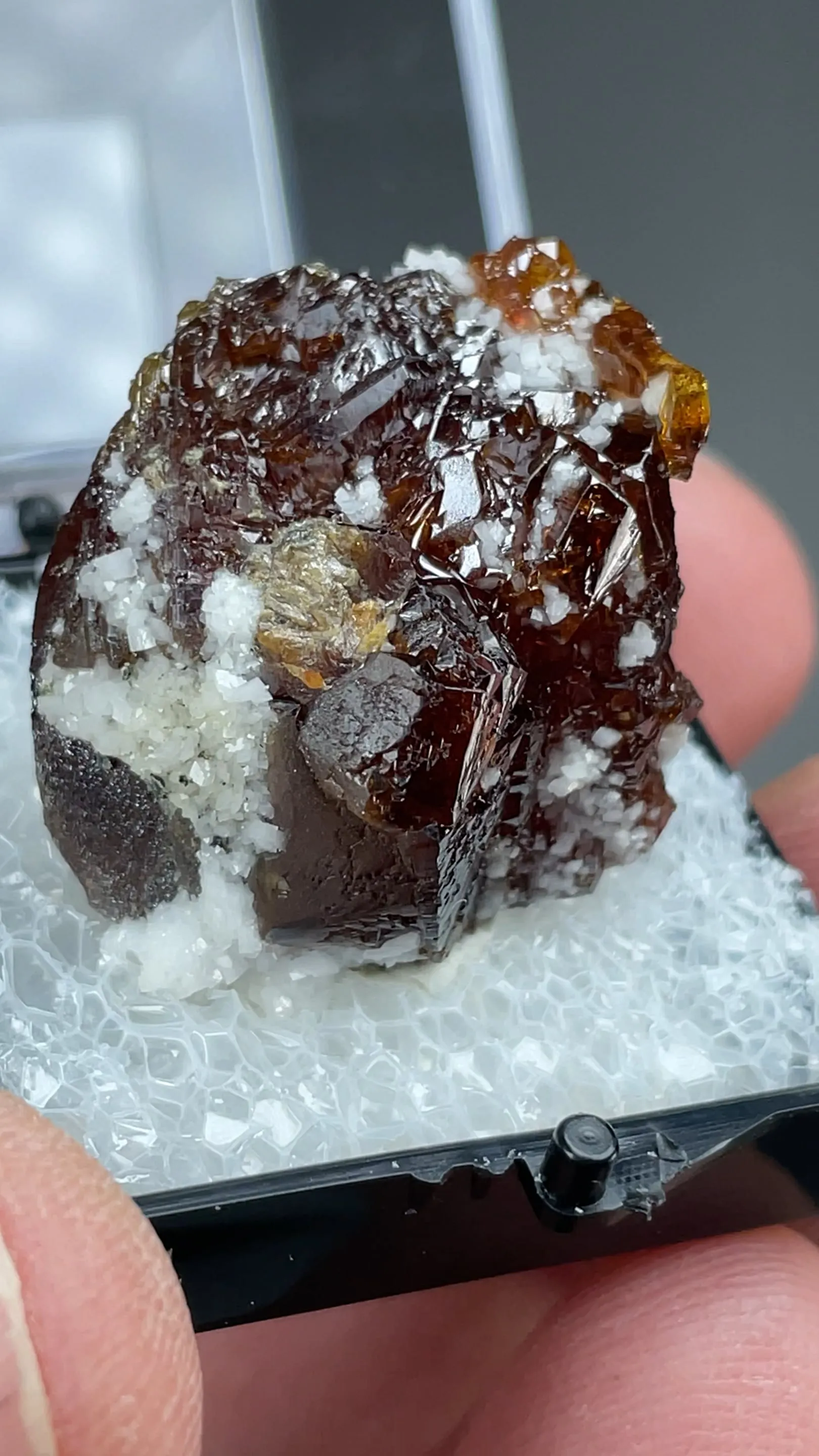 Sphalerite with Dolomite - image 2