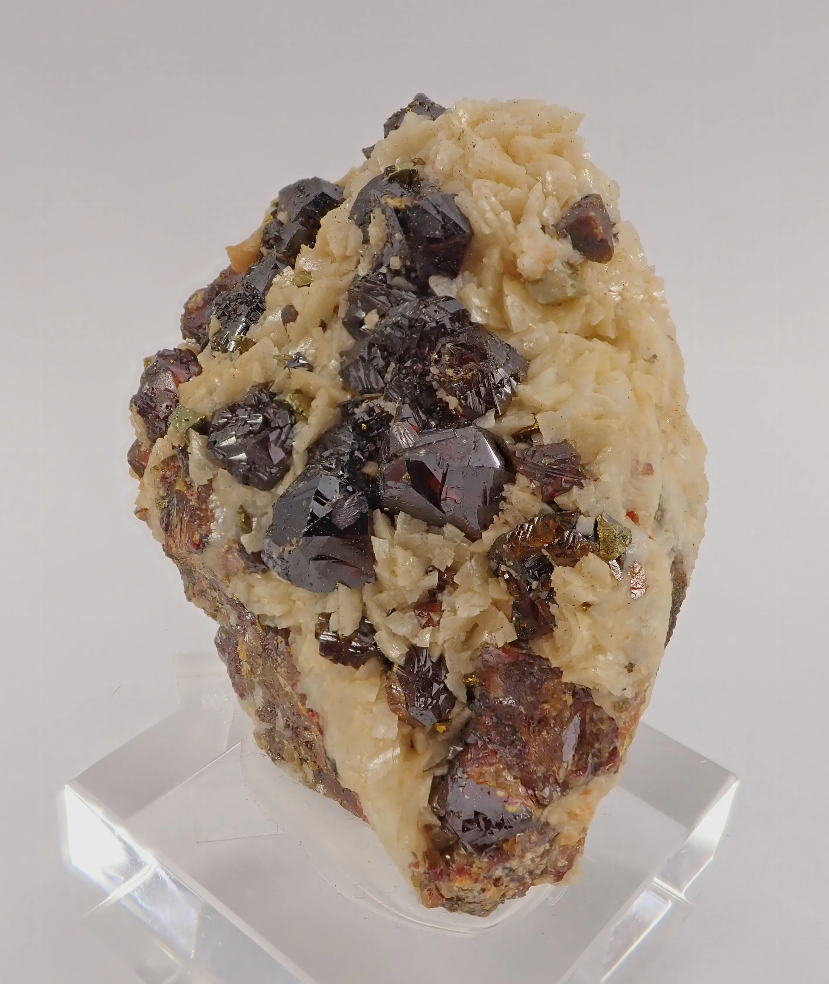 Sphalerite with Dolomite - image 2