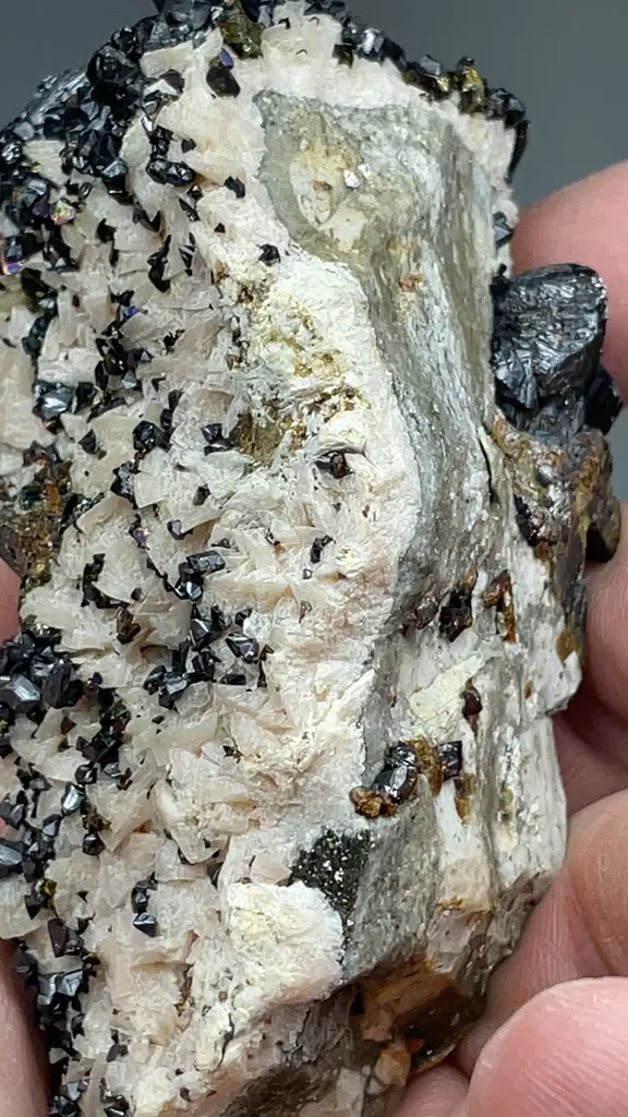 Sphalerite with Dolomite - image 2