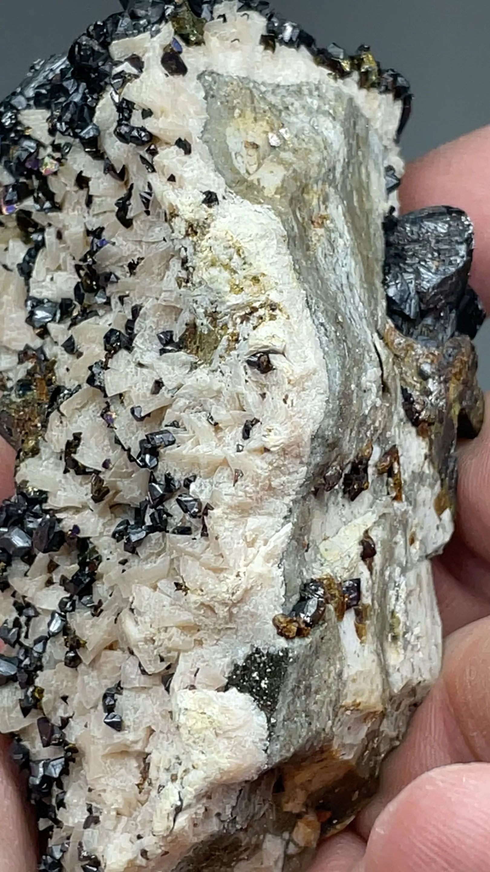 Sphalerite with Dolomite - image 2