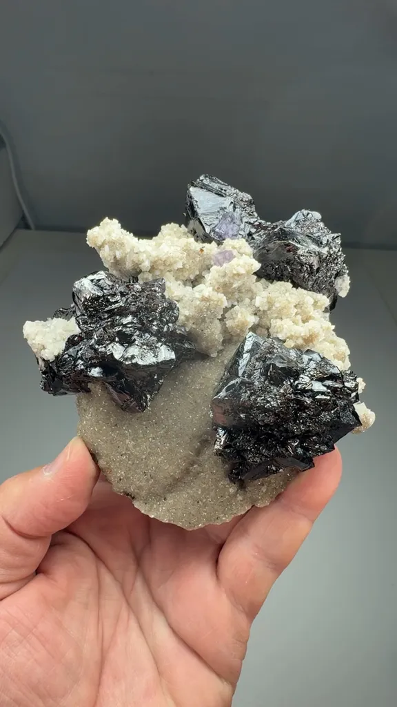 Sphalerite with Dolomite, Fluorite - image 2