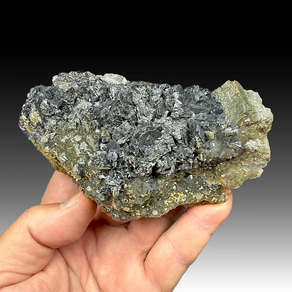 Sphalerite with Fluorite image