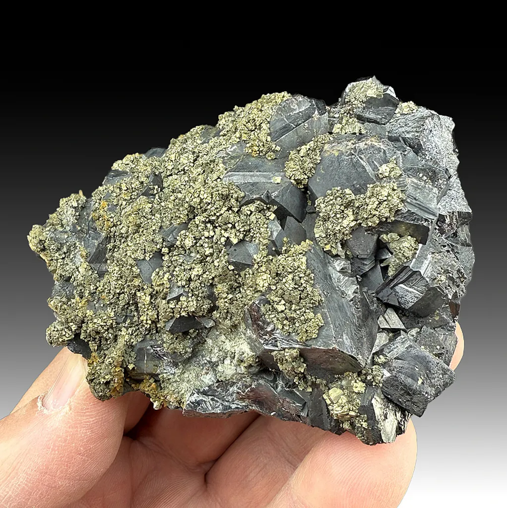 Sphalerite with Pyrite image