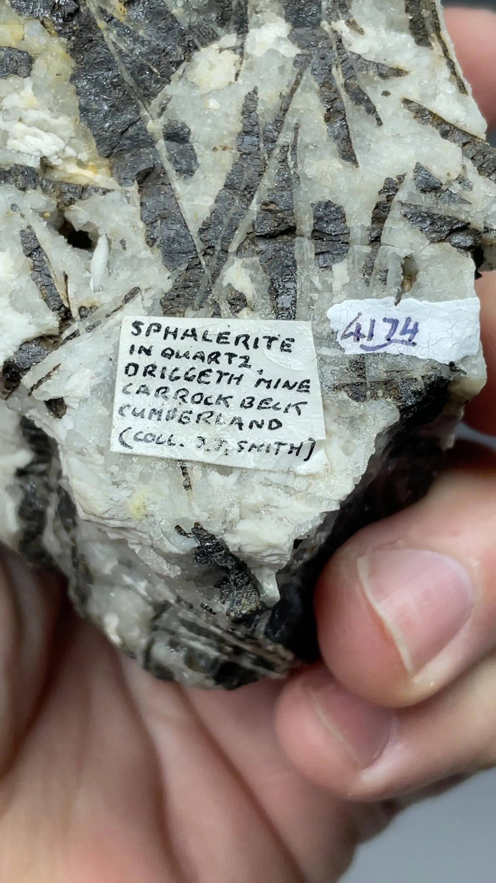 Sphalerite with Quartz - image 2