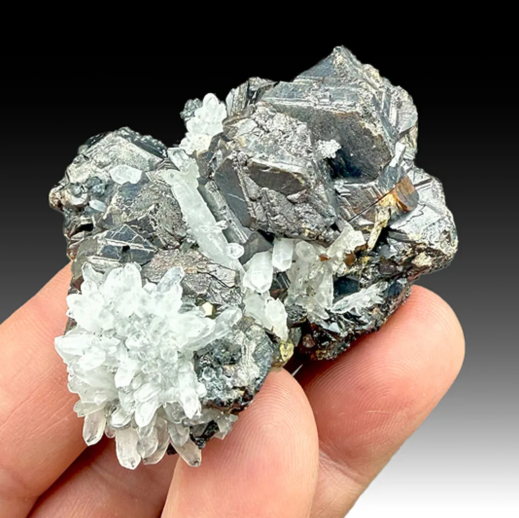 Sphalerite with Quartz image