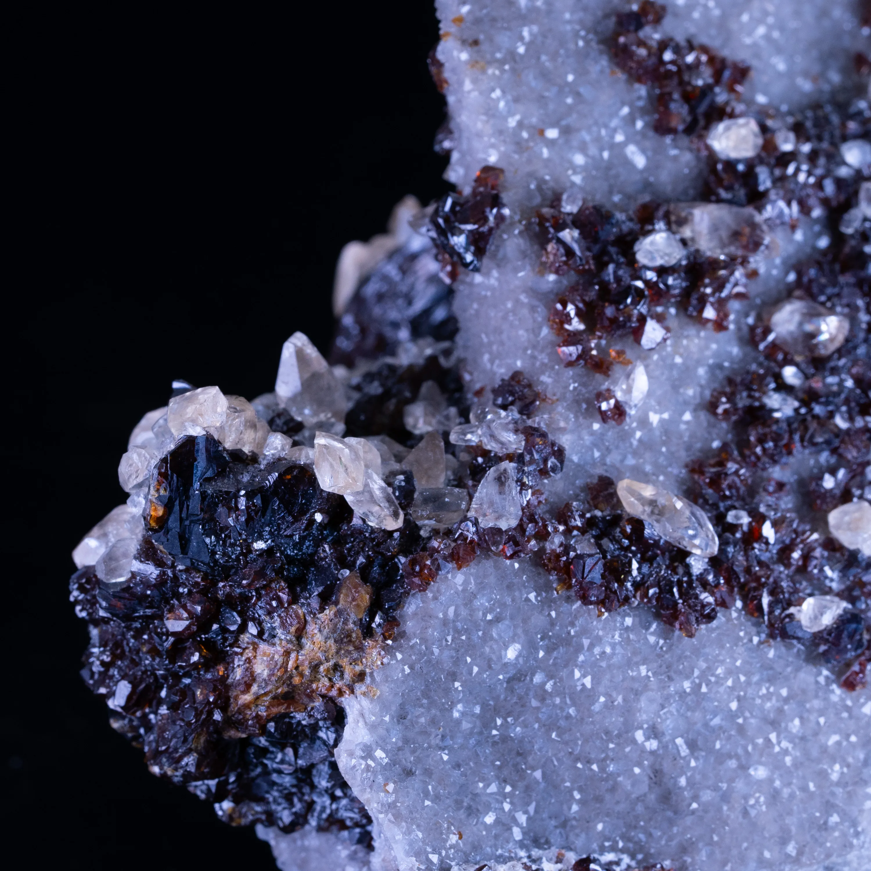 Sphalerite with Quartz & Calcite - image 8
