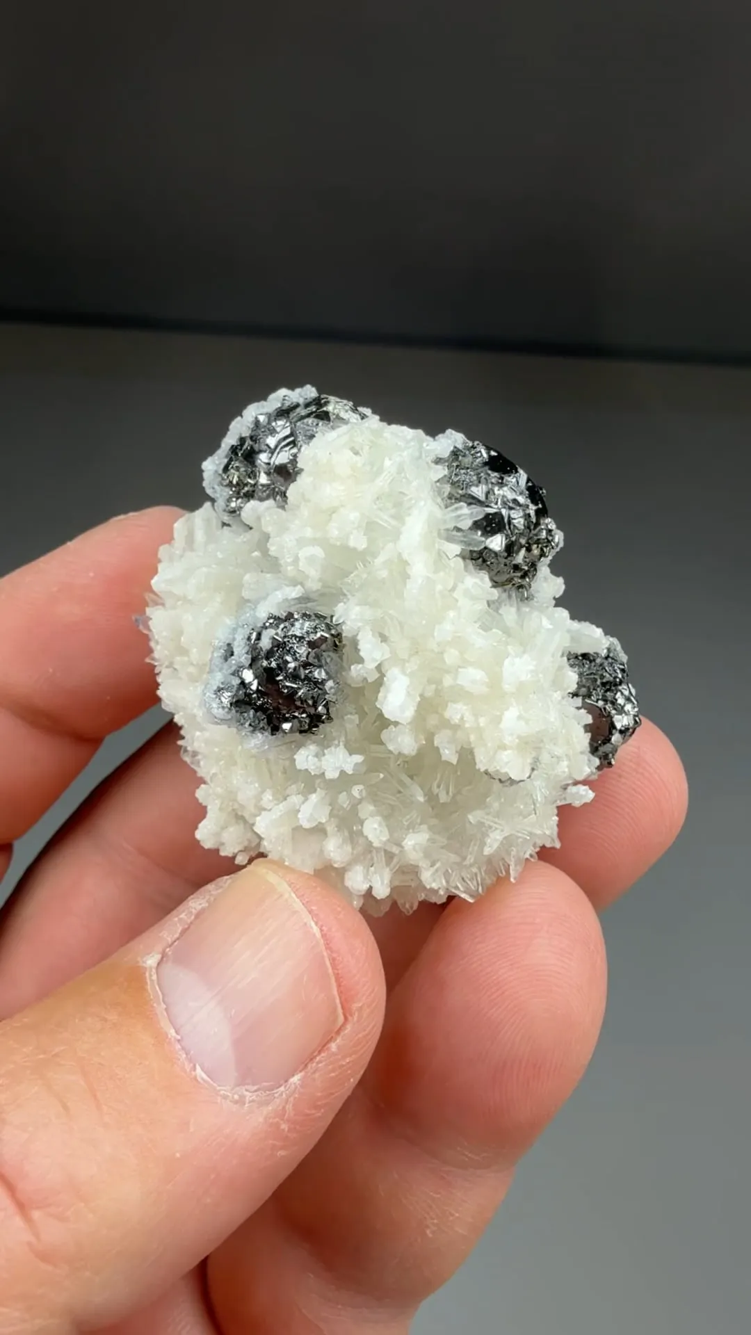 Sphalerite with Quartz, Calcite - image 2