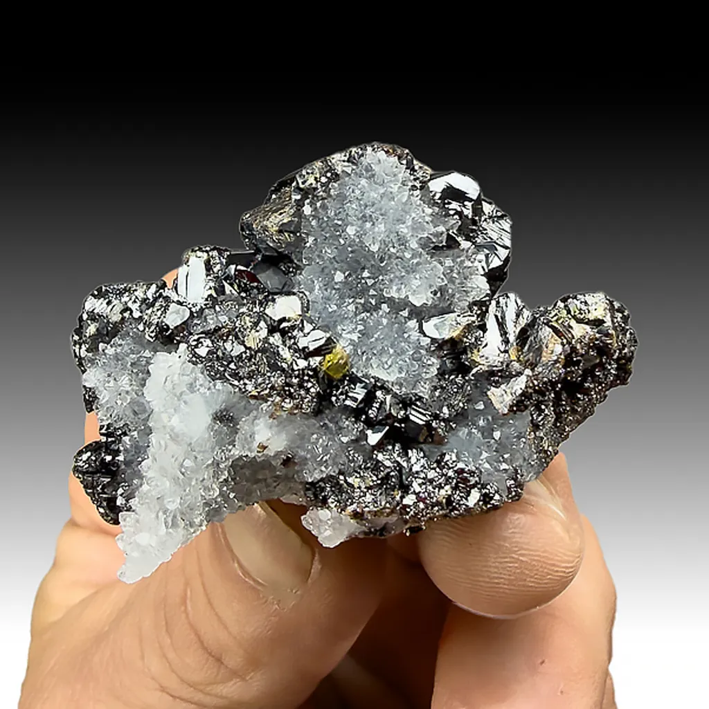 Sphalerite with Quartz image