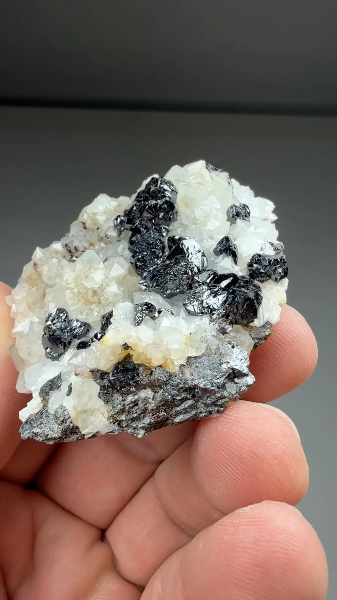 Sphalerite with Quartz - image 2