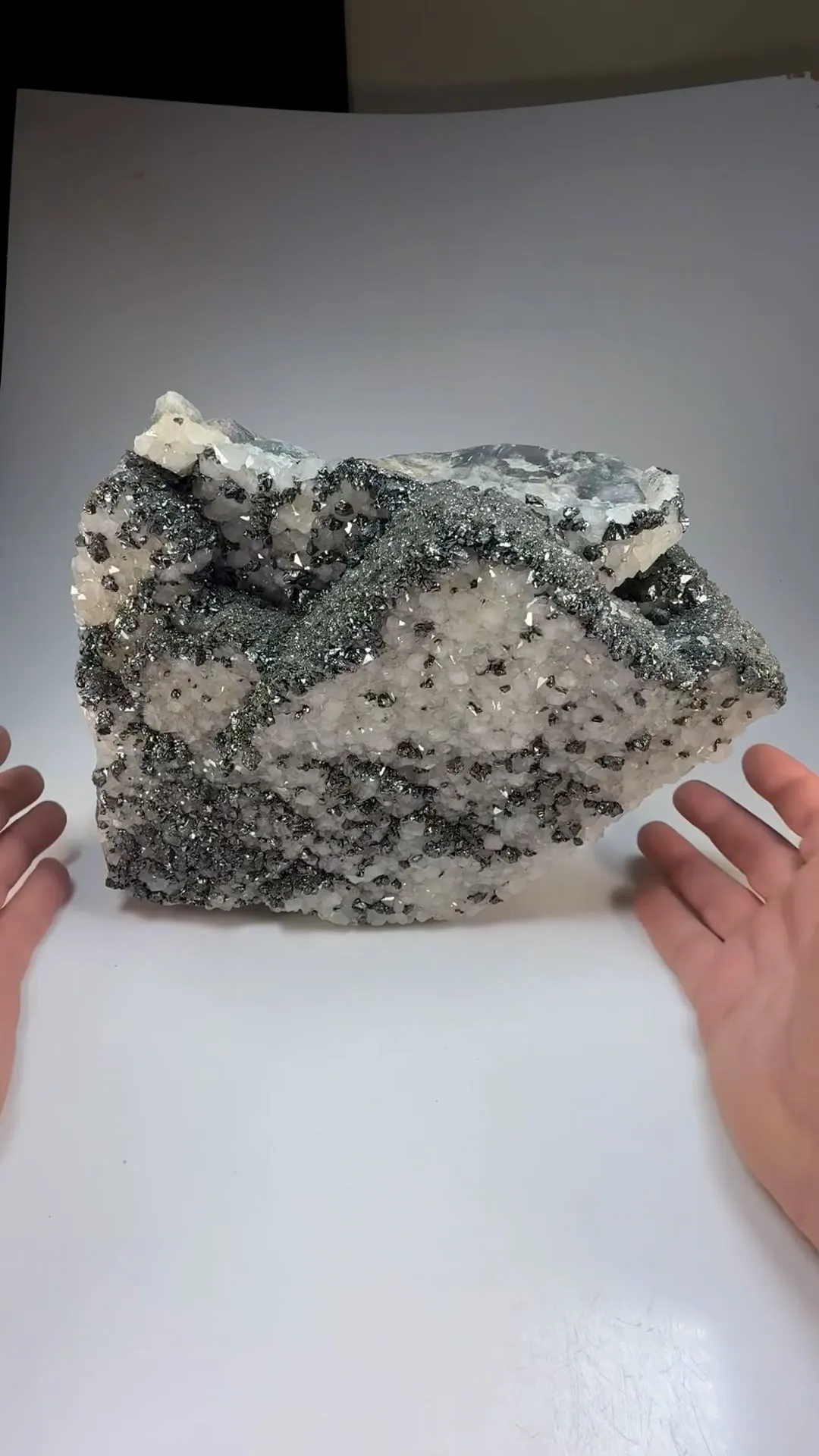 Sphalerite with Quartz, Fluorite - image 2