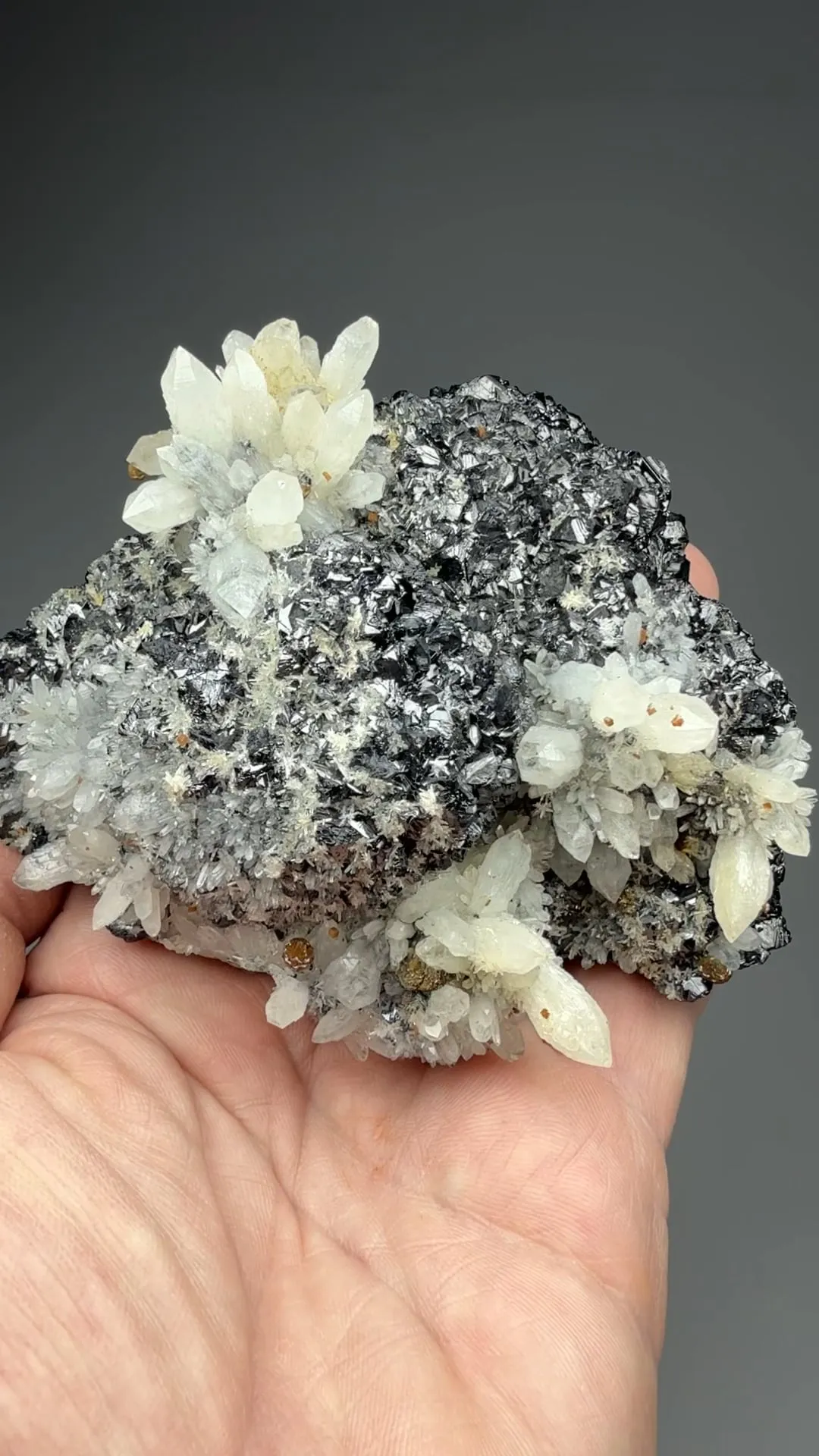 Sphalerite with Quartz, Siderite - image 2