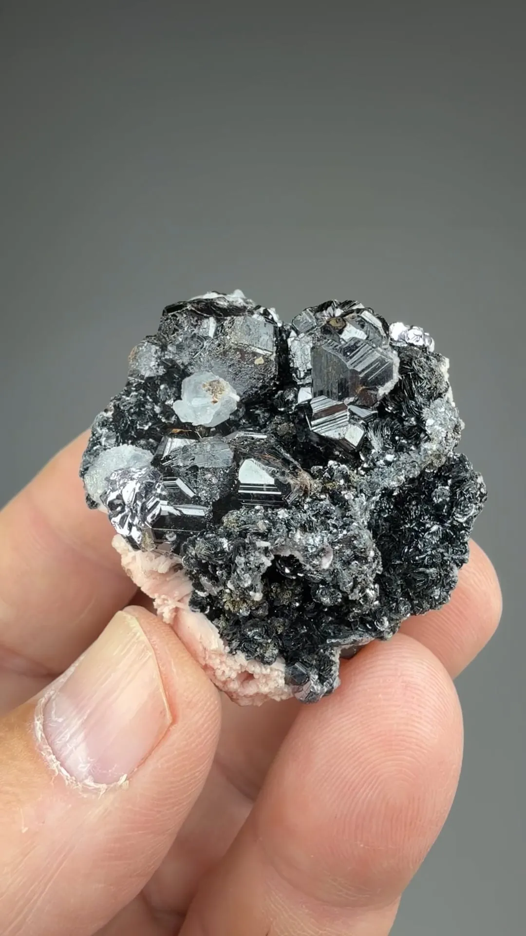 Sphalerite with Rhodochrosite, Quartz, Calcite - image 2