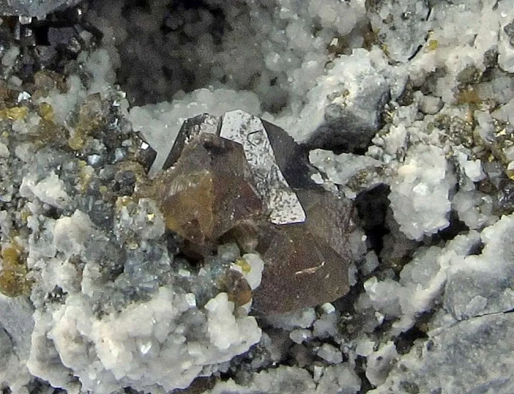 Sphalerite With Siderite - image 4