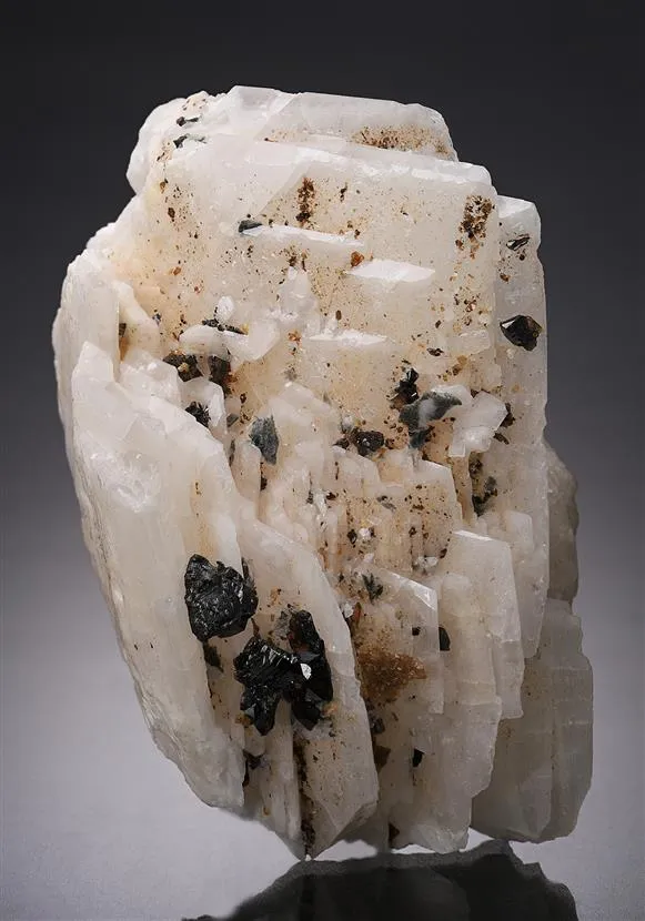 Sphalerite with Siderite on Baryte - image 1