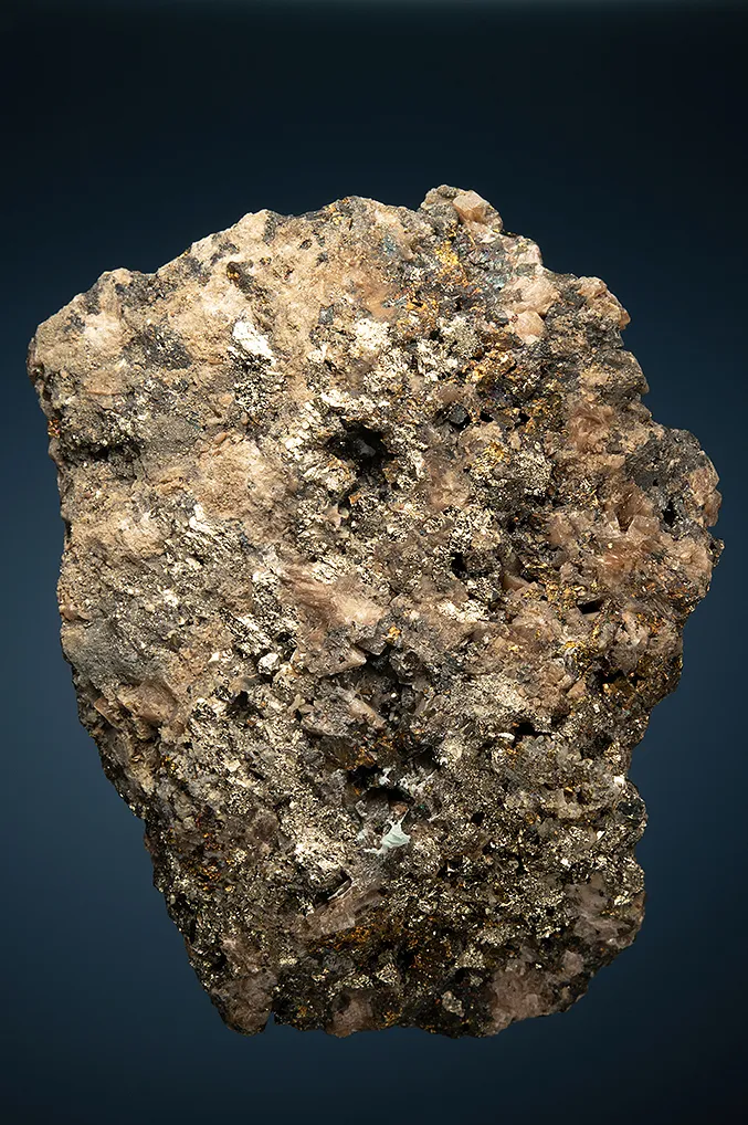 Sphalerite with Tennantite and Siderite - image 4