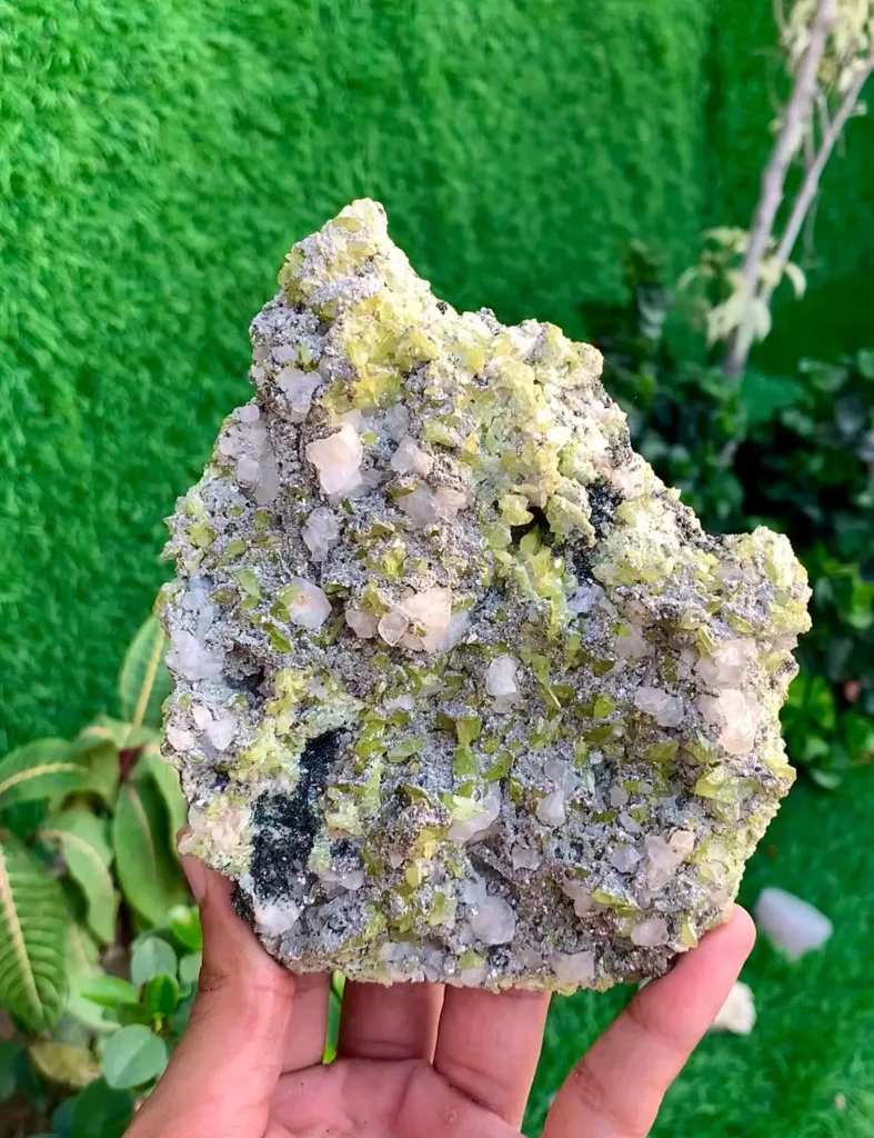 Sphene - image 3