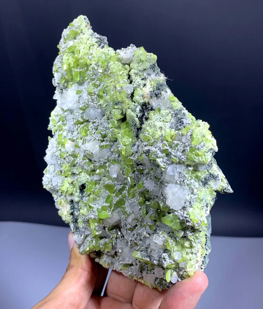 Sphene - image 6