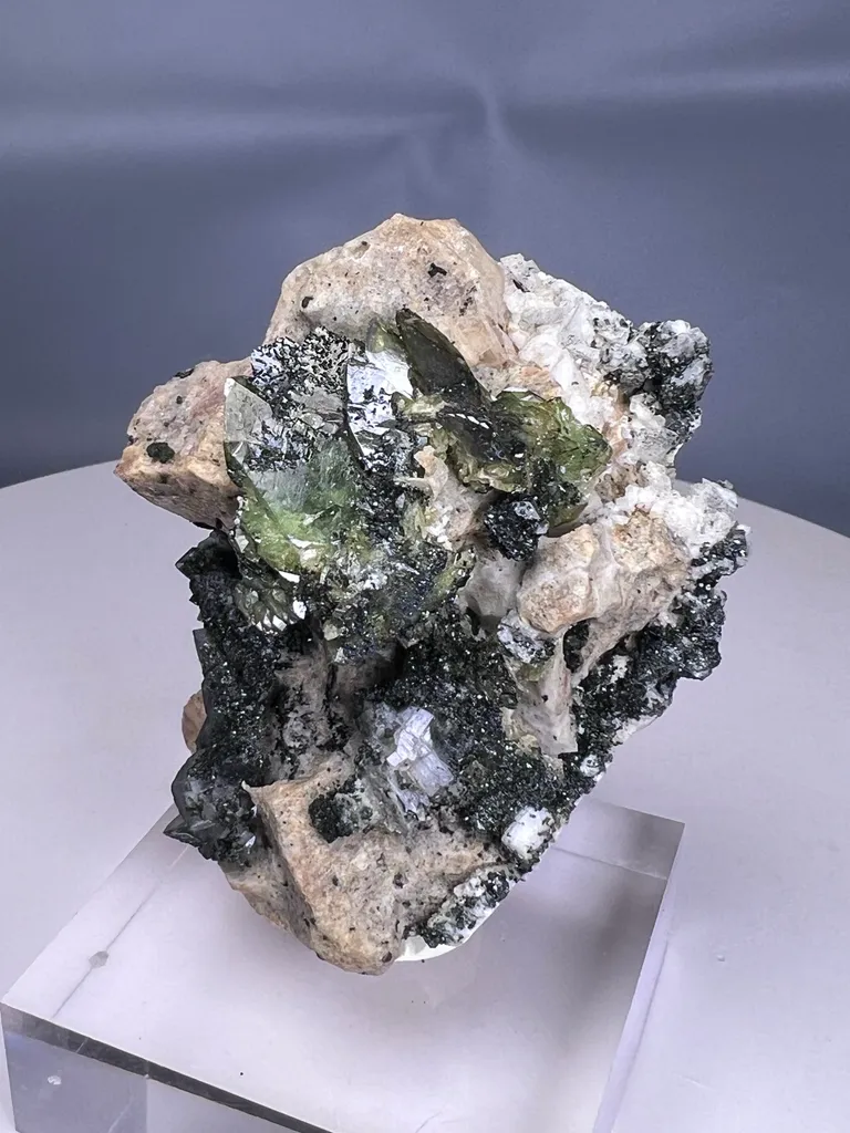 Sphene from Pakistan, Gilgit-Baltistan, Shigar District, Basha Valley, Arondu - image 4