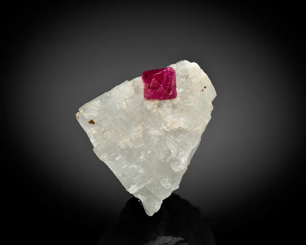 Spinel image