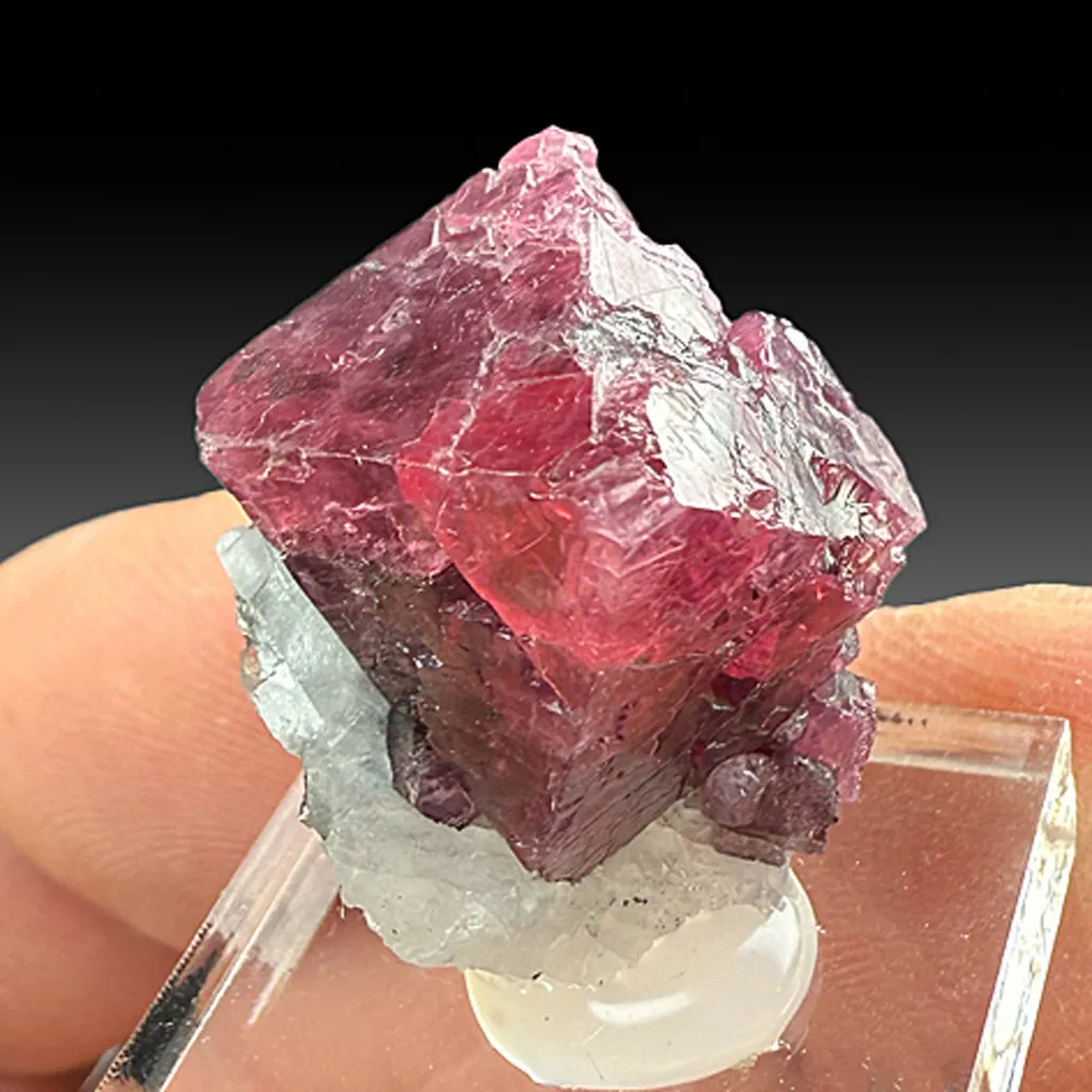 Spinel image