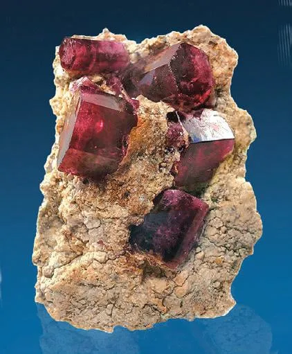 Spinel - image 1
