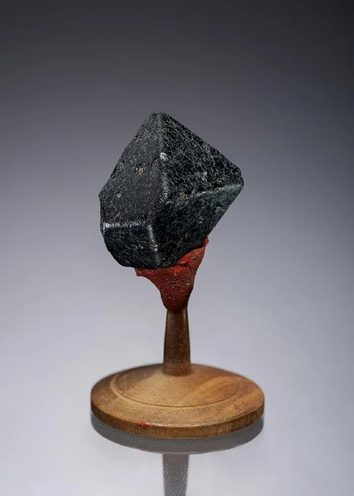 Spinel image