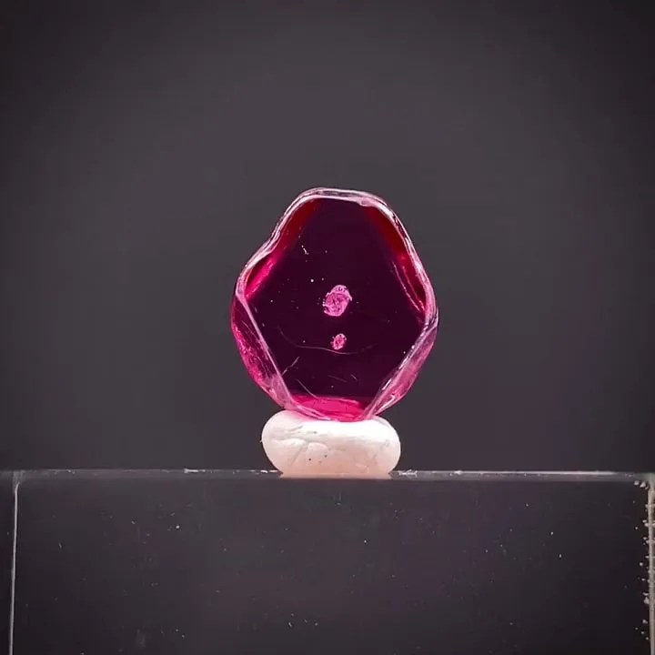 Spinel image