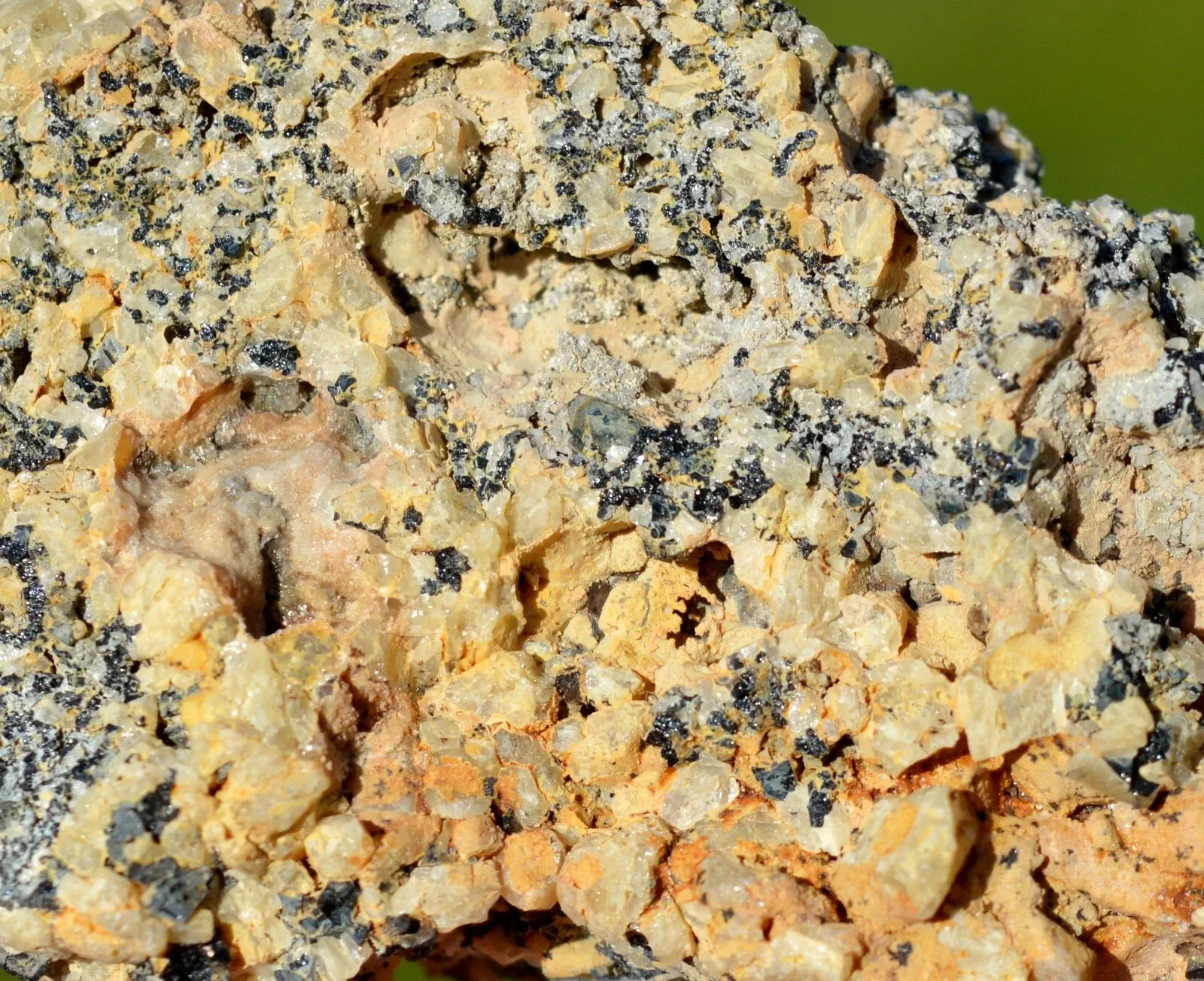 Spinel 86 grams - Metropolitan City of Rome Capital, Lazio, Italy - image 2